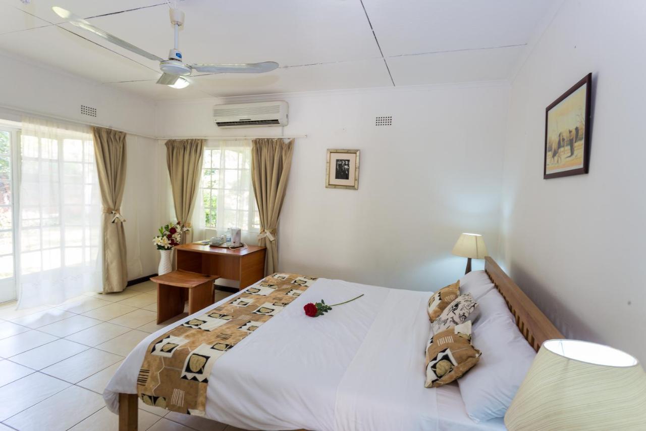 The Ad Lib Executive Lodge Lilongwe Exterior foto