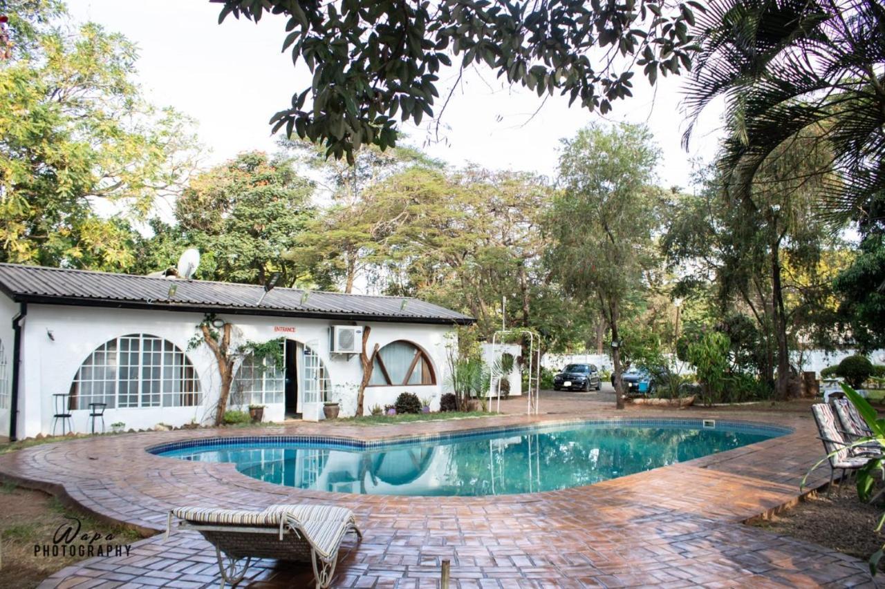 The Ad Lib Executive Lodge Lilongwe Exterior foto
